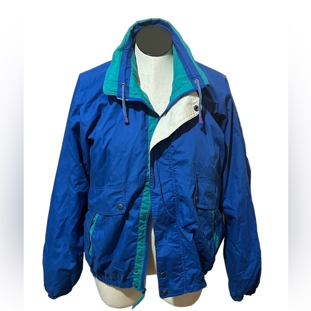 TRADER BAY vintage windbreaker size XL blue and teal colors with zipper